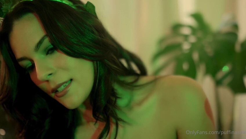 Puffin ASMR - Poison Ivy