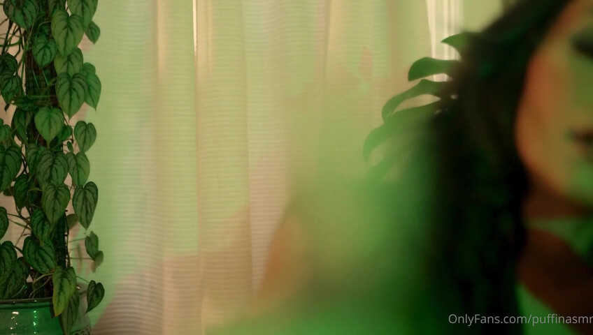 Puffin ASMR - Poison Ivy