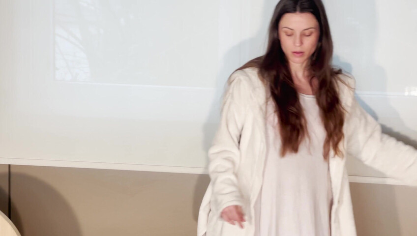 Rebecca de Winter - Mommy Finds your Dirty Sock