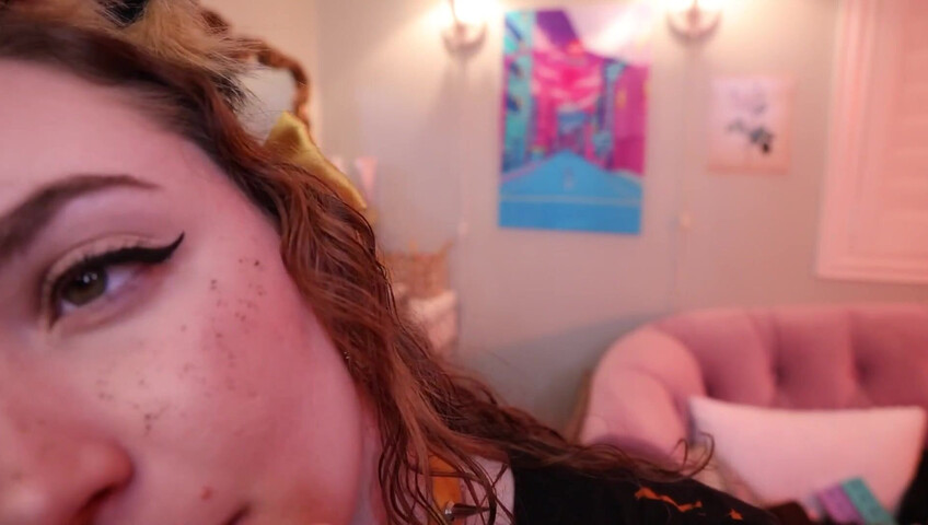 Rose ASMR - Close Up Kitty Kisses