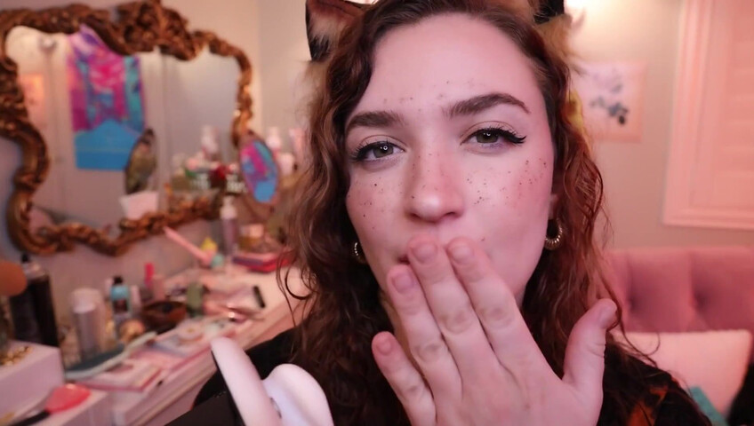 Rose ASMR - Close Up Kitty Kisses