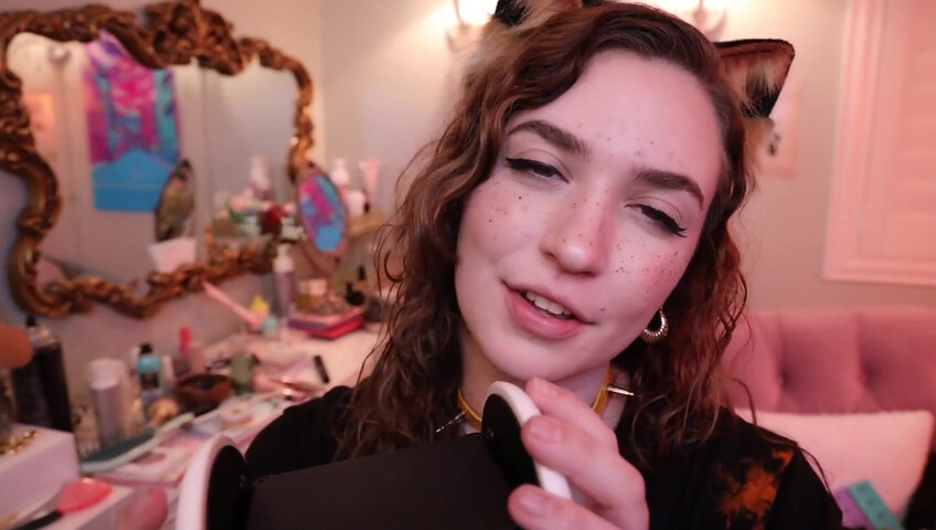 Rose ASMR - Close Up Kitty Kisses