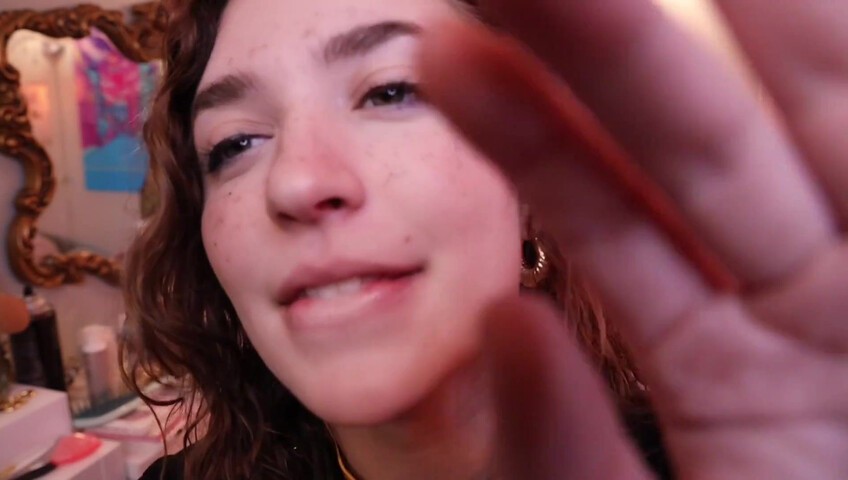 Rose ASMR - Close Up Kitty Kisses