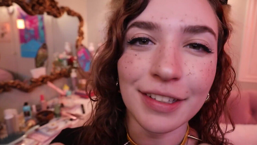 Rose ASMR - Close Up Kitty Kisses