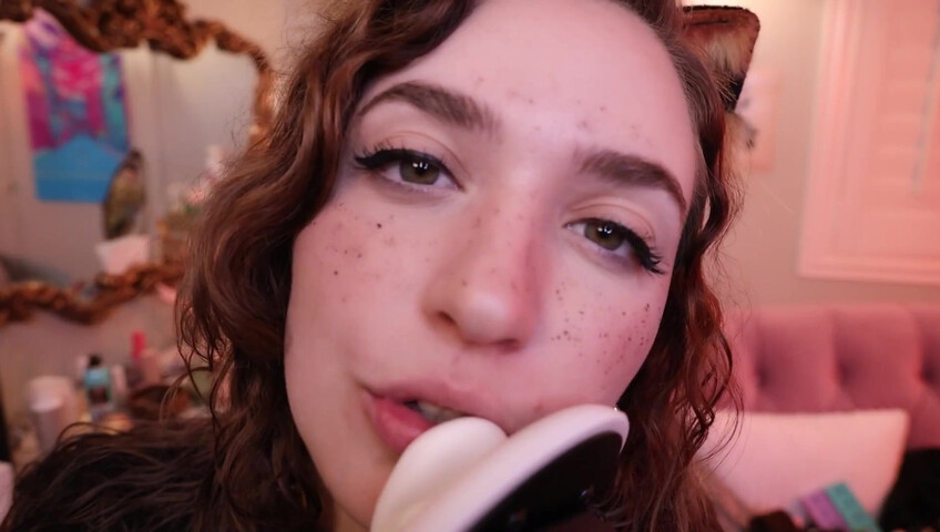 Rose ASMR - Close Up Kitty Kisses