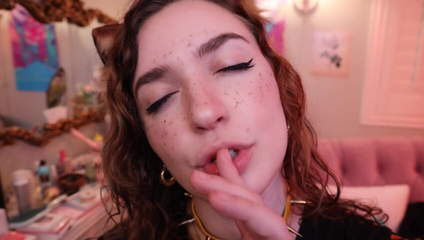 Rose ASMR - Close Up Kitty Kisses