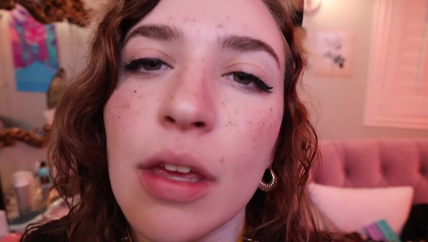 Rose ASMR - Close Up Kitty Kisses