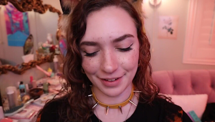 Rose ASMR - Close Up Kitty Kisses
