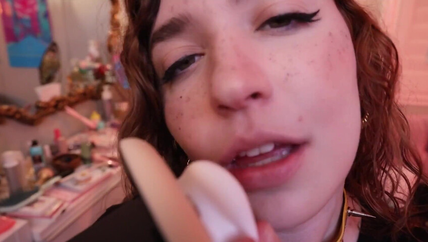 Rose ASMR - Close Up Kitty Kisses