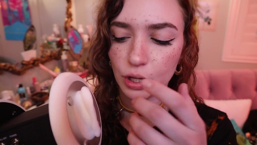 Rose ASMR - Close Up Kitty Kisses