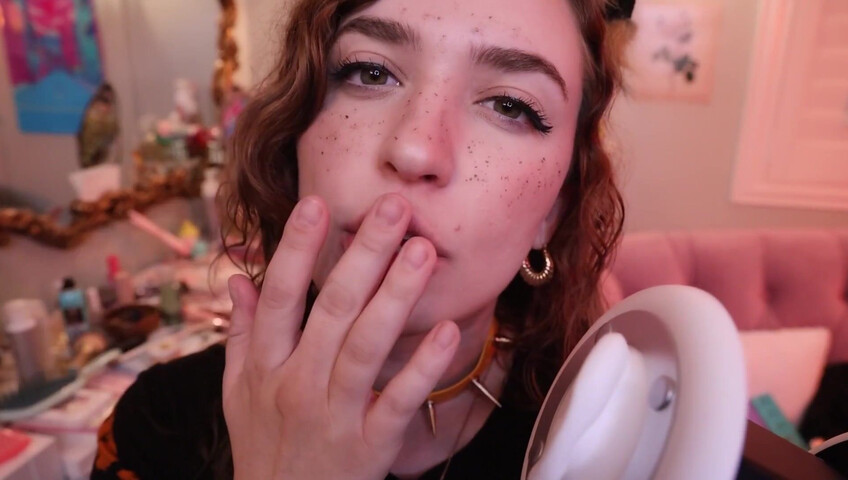 Rose ASMR - Close Up Kitty Kisses