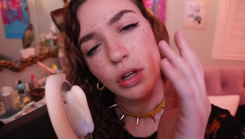 Rose ASMR - Close Up Kitty Kisses