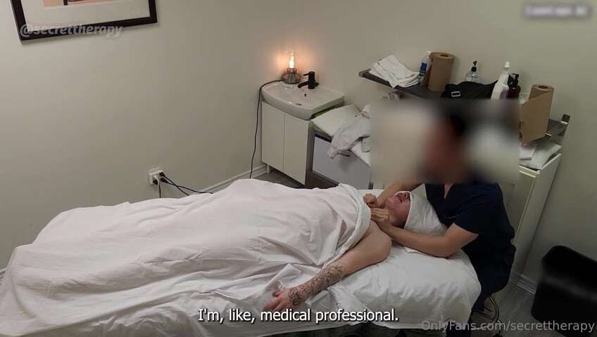 Secret Therapy - Petite MILF With A Perfect Bubble Butt - Lexi