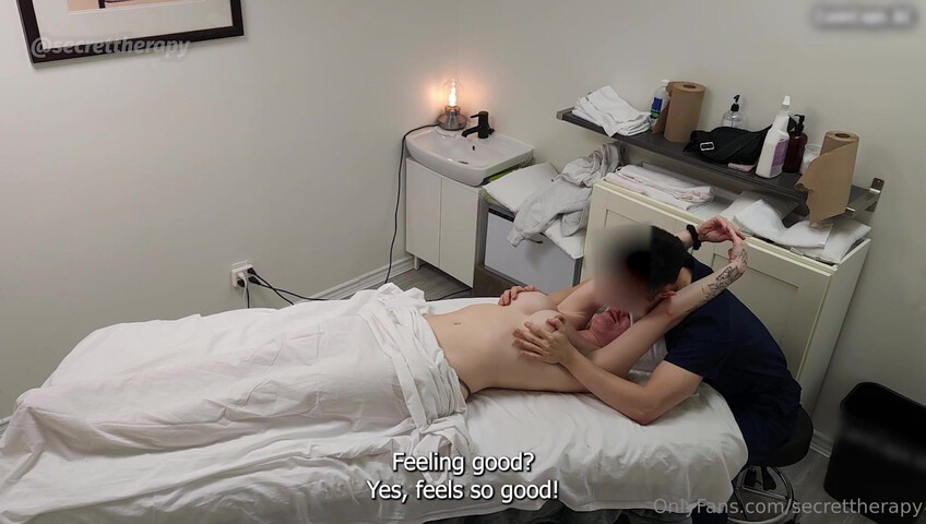 Secret Therapy - Petite MILF With A Perfect Bubble Butt - Lexi