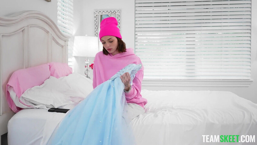 Shrooms Q - 25 March 2025 - Fuck Me To Prom