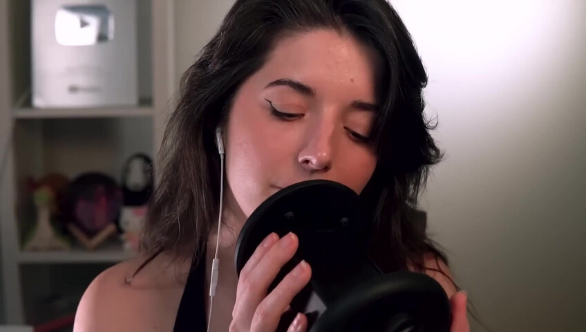 Slight Sounds ASMR - Gentle Ear Licking - 2025-01-03