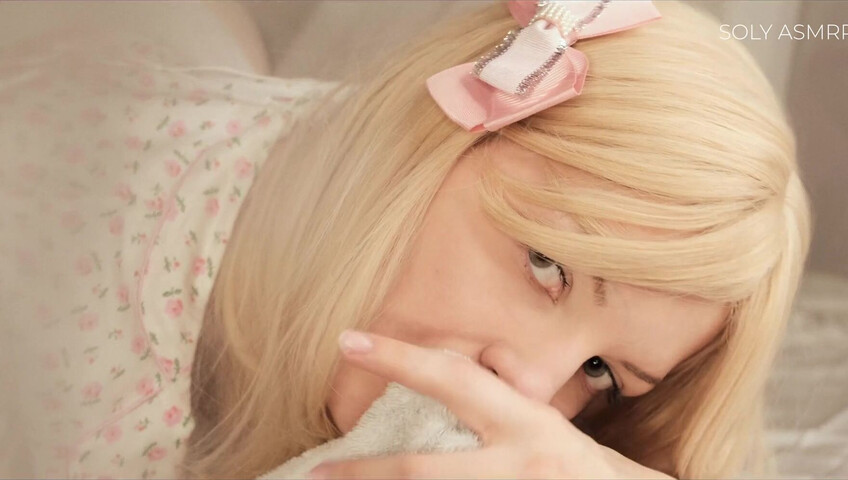 Soly ASMR - Naughty Sleepover with Me - Deep Licking - Wet Massage