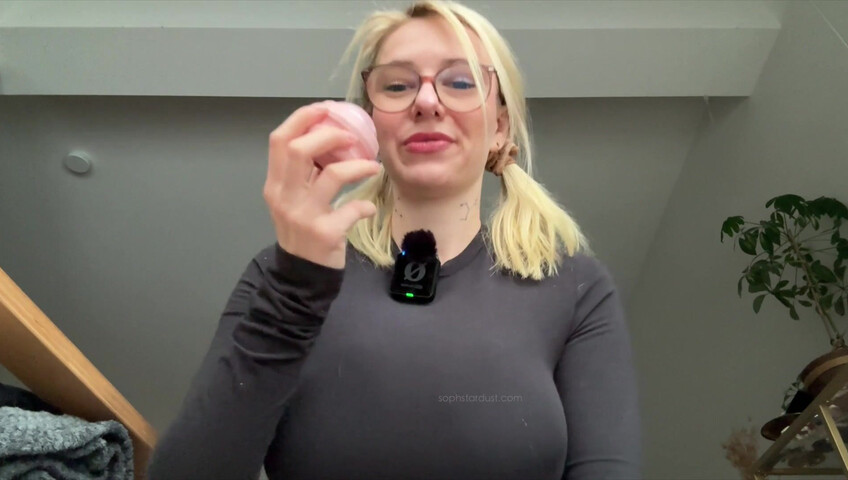 Soph Stardust ASMR - Positive Affirmations + Bra and Panties scratching