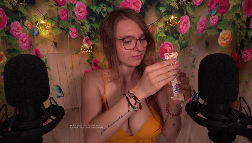 Sophstardust ASMR - Ice Mukbang