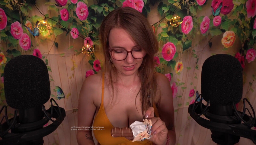 Sophstardust ASMR - Ice Mukbang