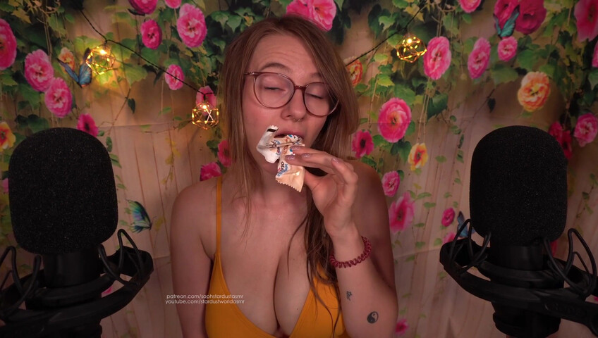 Sophstardust ASMR - Ice Mukbang