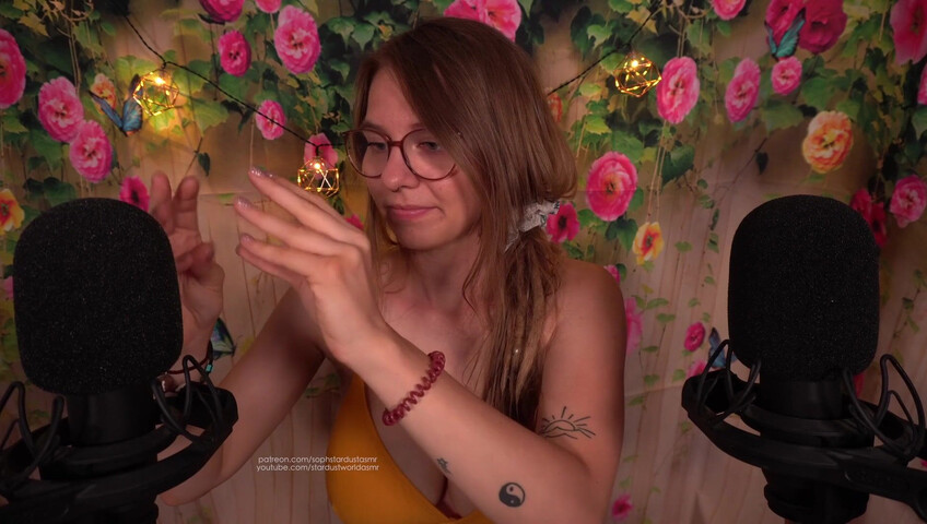 Sophstardust ASMR - Ice Mukbang