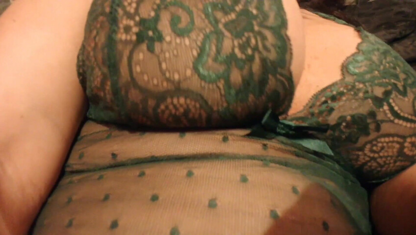 Sweetkiss 69 - Mom Chases Satisfaction