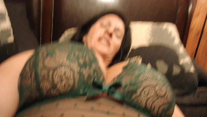 Sweetkiss 69 - Mom Chases Satisfaction