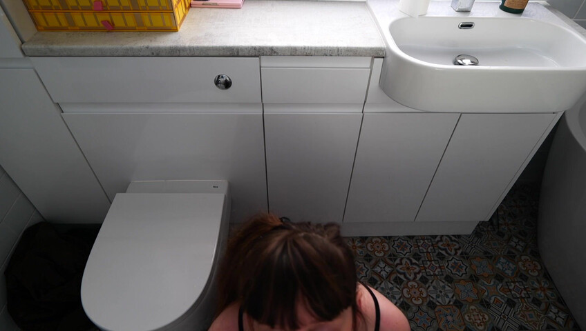 Sydney Harwin - 4 January 2025 - Bully Blackmails Me