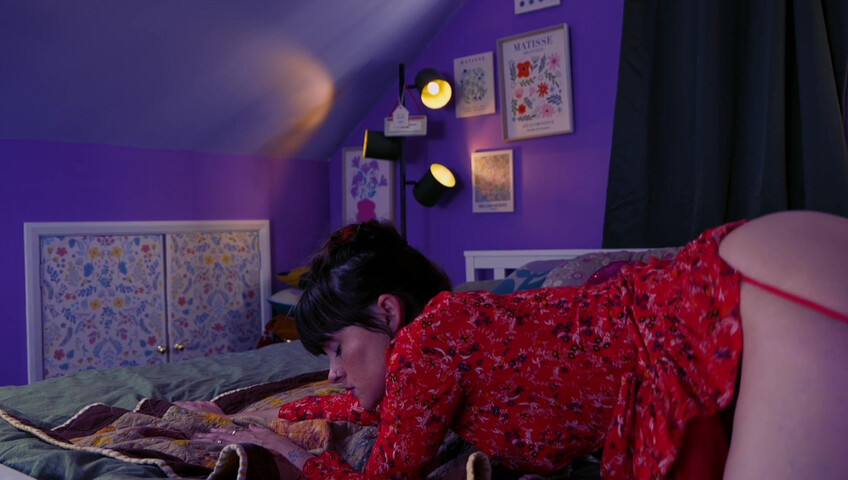 Sydney Harwin - The Stranger In Mommy's Bed