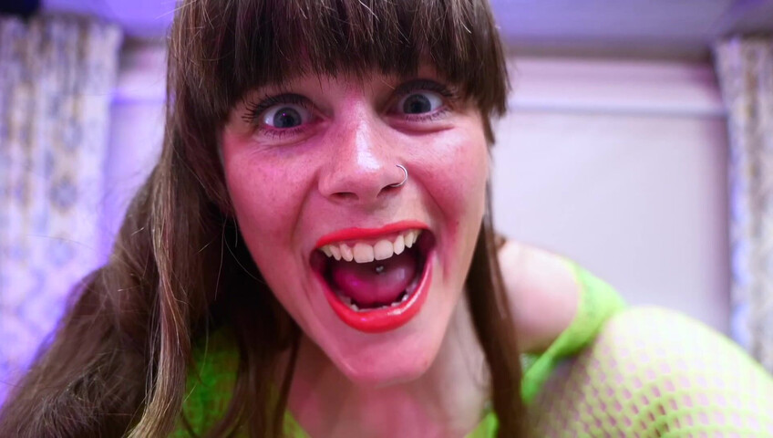 Sydney Harwin – THE ARRIVAL- Victoria Vore crash lands on earth!