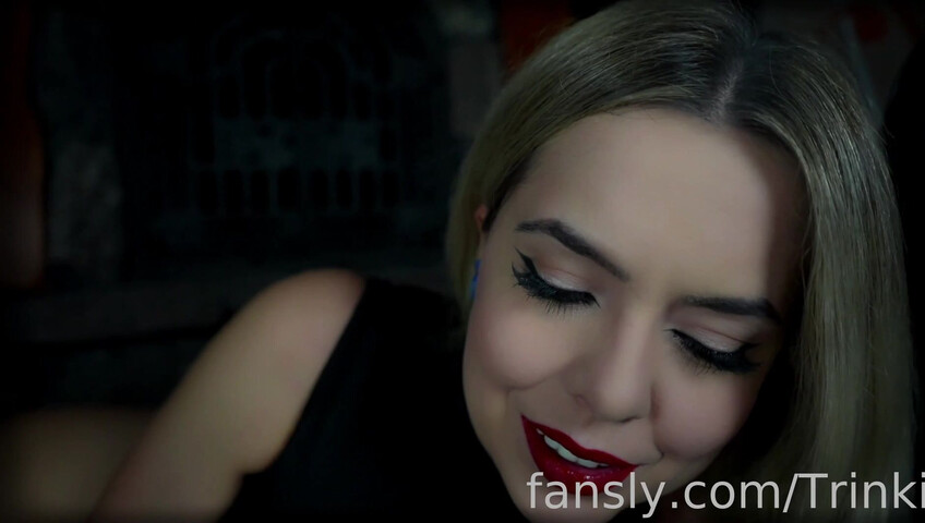 TRINKI ASMR SPECIAL HALLOWEEN ROLEPLAY