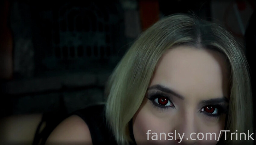TRINKI ASMR SPECIAL HALLOWEEN ROLEPLAY