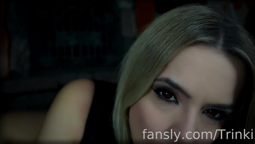 TRINKI ASMR SPECIAL HALLOWEEN ROLEPLAY