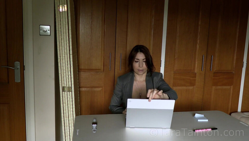 Tara Tainton - Not NOW Honey I'm in the Middle of a Meeting
