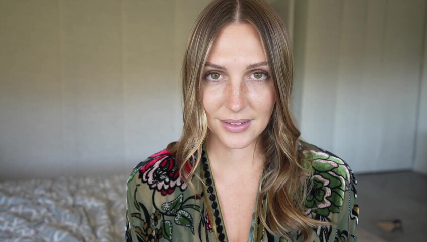 Tatum Christine - Mom's Sticky Situation