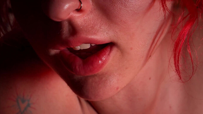 The Sounds of Girls - ASMR Close Up