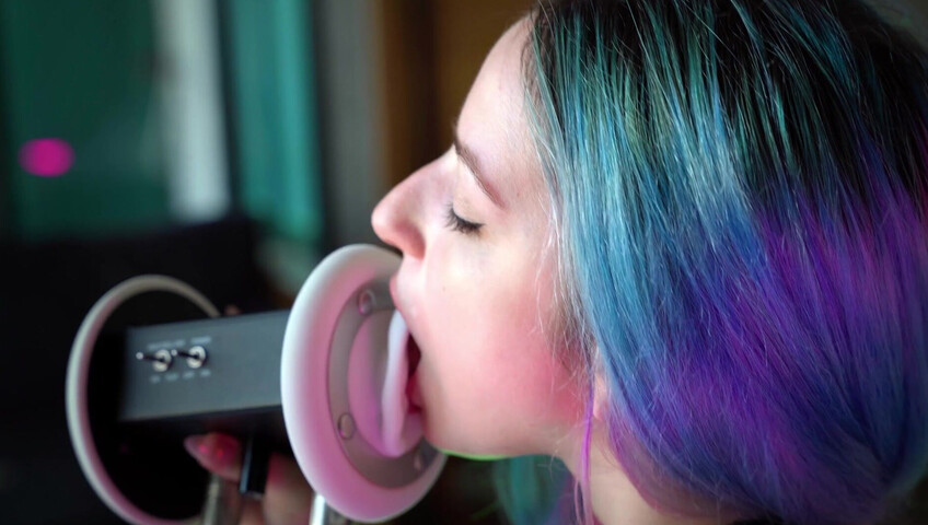 The Sounds of Girls - I Rub Against The Pillow For You, Moaning in Black Latex Suit