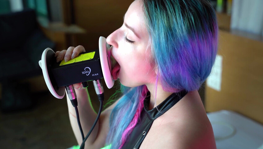 The Sounds of Girls - I Rub Against The Pillow For You, Moaning in Black Latex Suit