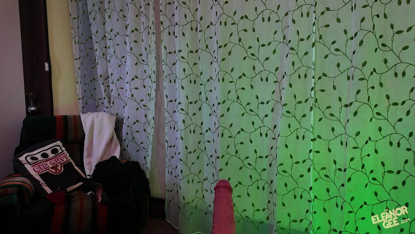 TheEleanorGee - Witch Bestie Lends a Helping Hand