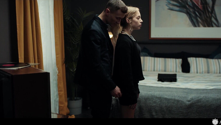 Time Freeze - Soho Spiral - Bella Spark