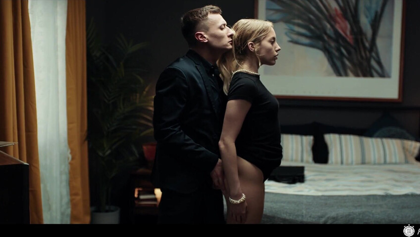 Time Freeze - Soho Spiral - Bella Spark