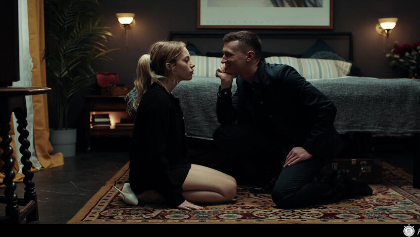 Time Freeze - Soho Spiral - Bella Spark