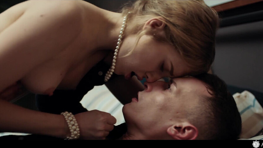 Time Freeze - Soho Spiral - Bella Spark