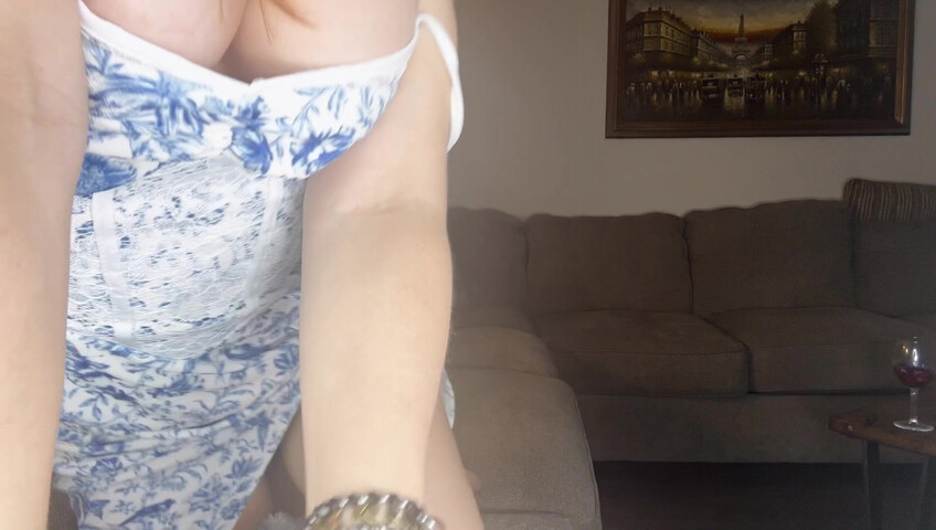 TrophyWifeNat - Your Bully's mom is now your girlfriend