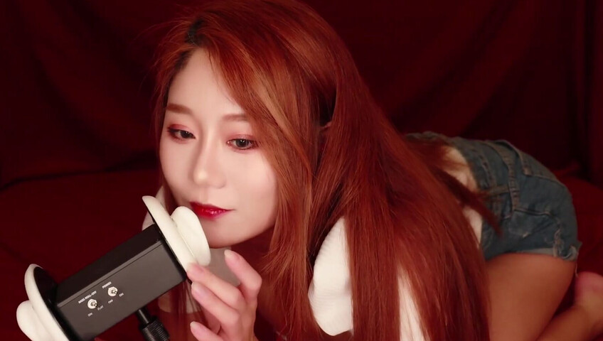 Uying ASMR - Girlfriend Gives You Cozy Sleepy Triggers In Bed to Help You Sleep