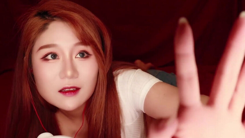 Uying ASMR - Girlfriend Gives You Cozy Sleepy Triggers In Bed to Help You Sleep