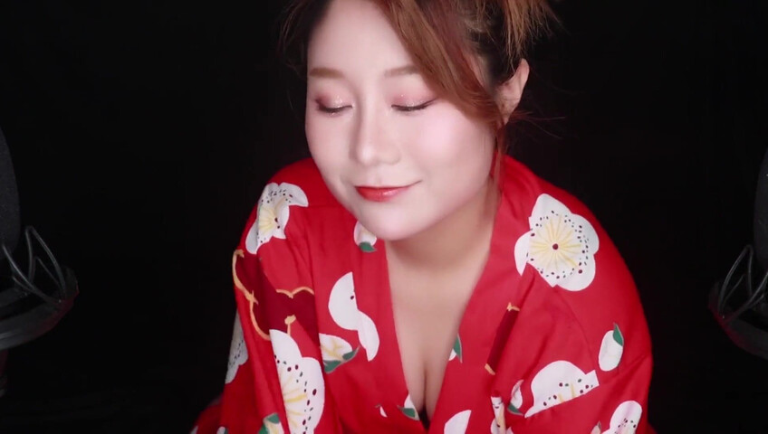 Uying ASMR - Kimono