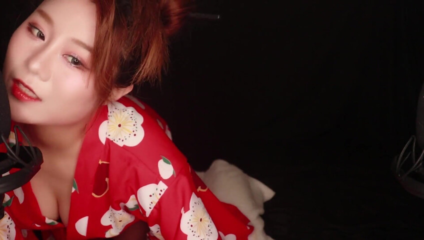 Uying ASMR - Kimono