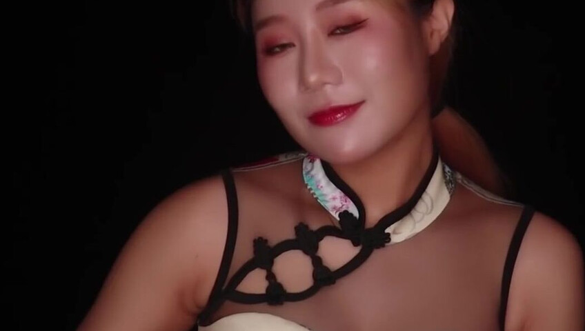 Uying ASMR - Wet Fantasy